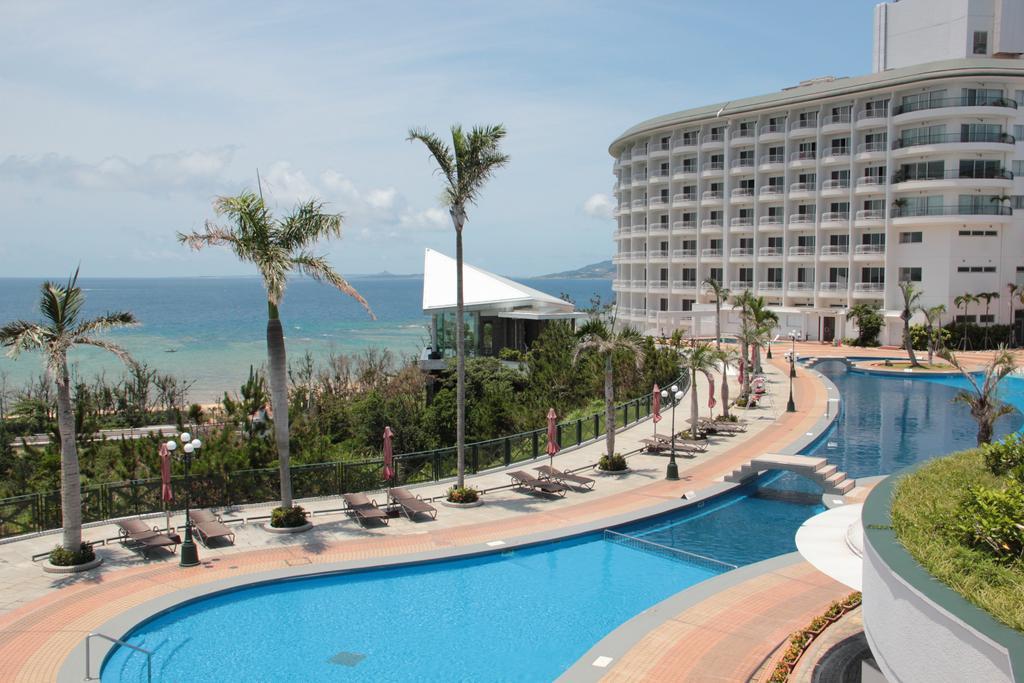 Okinawa Kariyushi Beach Resort Ocean Spa Onna Buitenkant foto