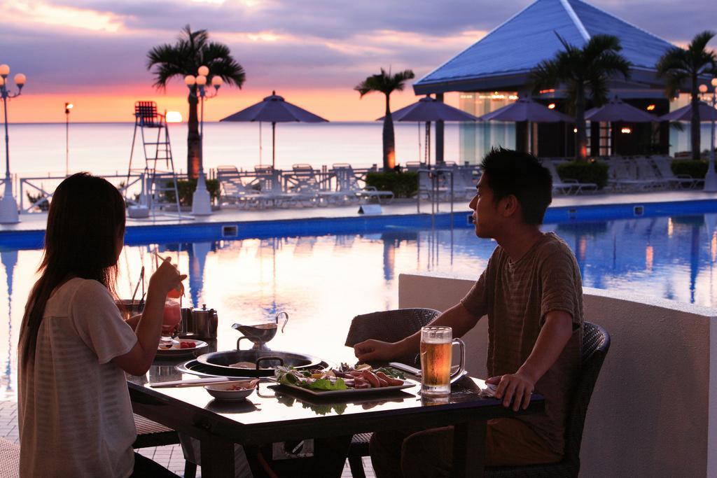 Okinawa Kariyushi Beach Resort Ocean Spa Onna Buitenkant foto